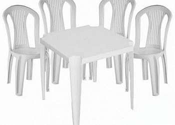Alugar mesas e cadeiras de plastico